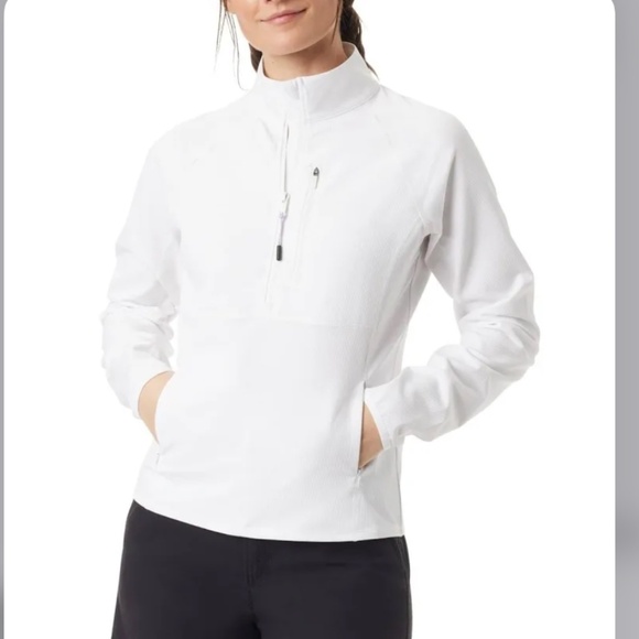 NWOT bass outdoor 3rd zip - Picture 1 of 5